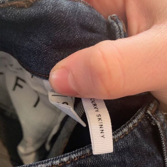 Loft Dark Wash Curvy Skinny Jeans - Picture 7 of 8